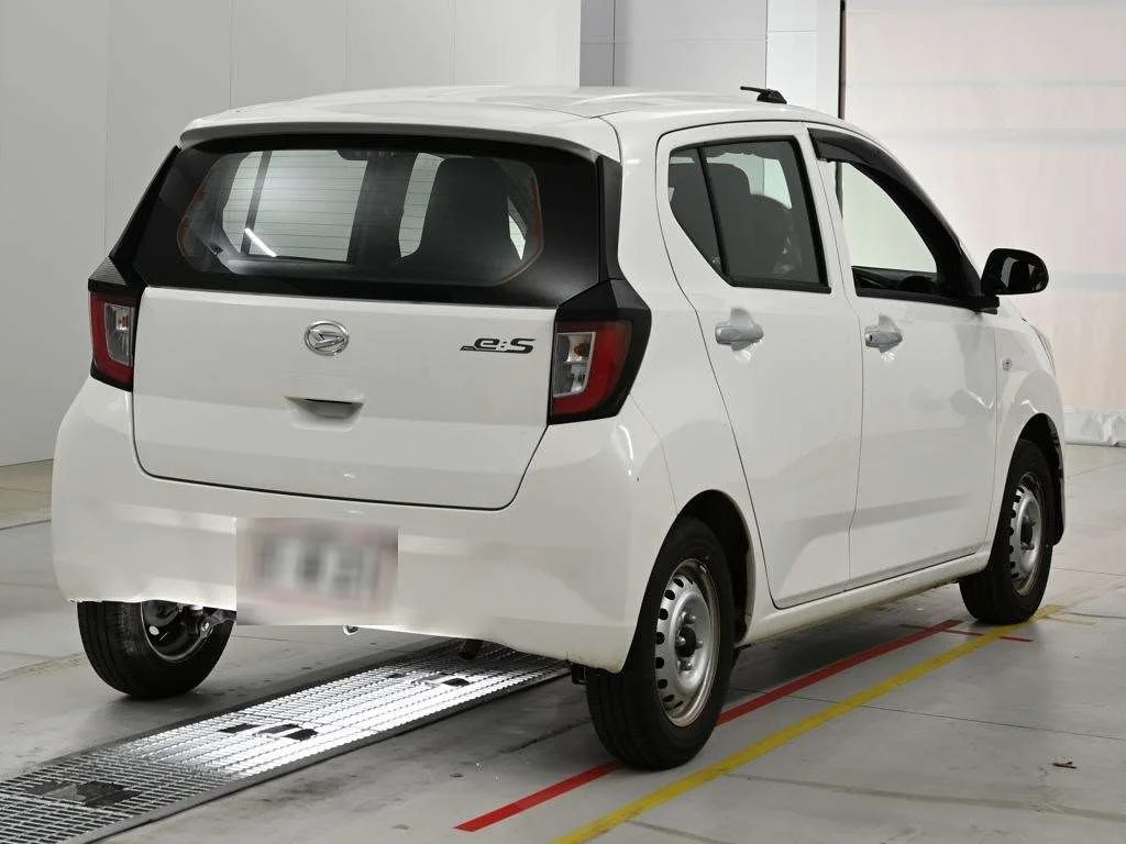 Daihatsu Mira e:S LA350S 2021